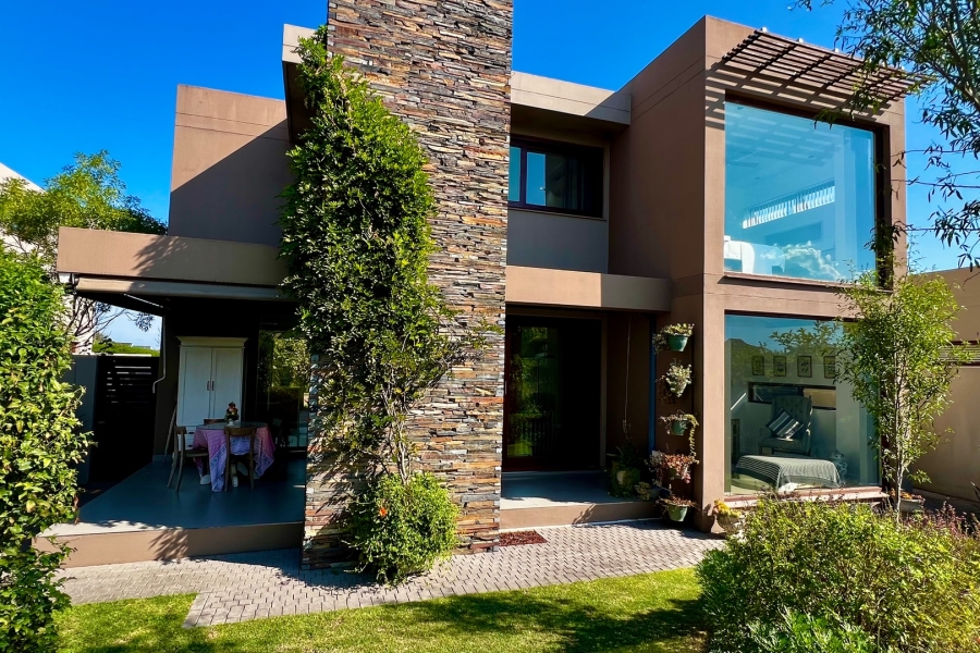 3 Bedroom Property for Sale in Earls Court Lifestyle Estate Western Cape